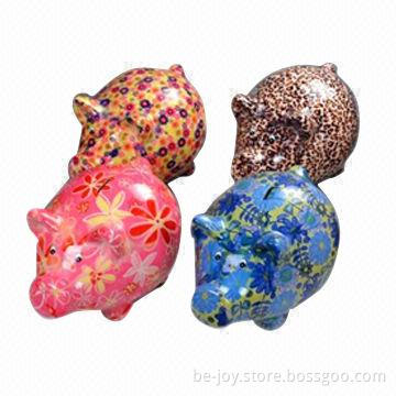 Coin Bank with Pig Shape, Available in Various Colors and Sizes, OEM Orders are Welcome